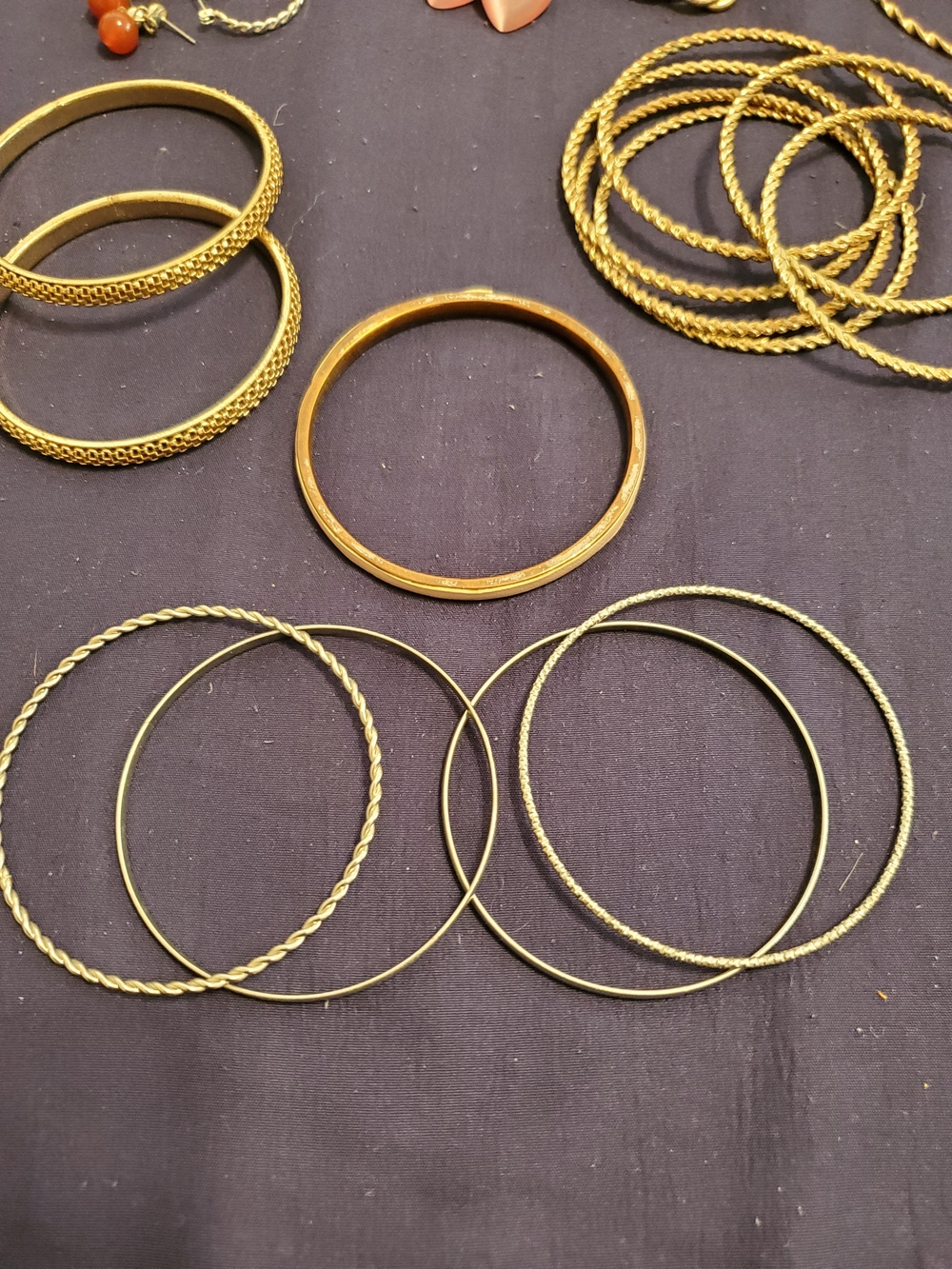 Mixed Earring & Bracelet Set - Picture 9 of 11